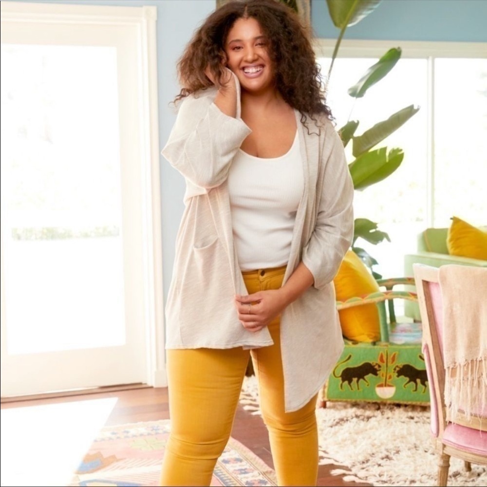 DONNI. Ribbed Sweater Coat Open Front Stretchy Ribbed Pockets Tan/Sand Color O/S - Picture 9 of 15